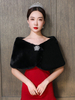 Couverture de mariage en strass noir sans manches en fausse fourrure