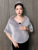 Cover Wrap gris sans manches en fausse fourrure boutons de mariage