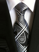 Cravate en rayonne noire jacquard