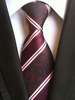 Cravate en soie rouge foncée jacquard