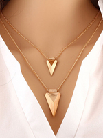 Délicat collier métallique mode ornement métallique