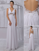Empire v-cou en mousseline de soie robe de mariée dos de Illusion avec des appliques florales Milanoo