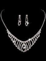 Ensemble de bijoux de mariage avec strass et boucles doreilles