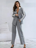 Ensemble de costume gris à rayures blanches revers classique avec capuche tenue de printemps décontractée pour femme 2025