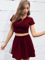 Ensembles de deux pièces pour femmes t-shirt à manches courtes en coton bordeaux à rayures en coton bordeaux