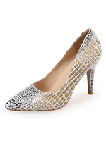 Escarpins à talons aiguilles et bout pointu à talon aigu avec escarpins chics