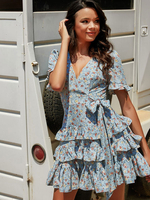 Falling For - Robe courte bleue à imprimé floral