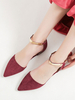 Femmes Chaussures Plates Bordeaux Bout Pointu Dos Fermé Détails En Métal Bride De Cheville Ballerines
