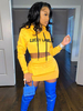 Femmes deux pièces ensembles jupe en polyester jaune citron lettres imprimer haut athlétique manches longues col bijou hauts tenue
