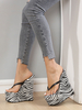 Femmes Heeled MULES MULES CARABLES Coins Zebra Modèle PU Coins De Cuisine Pu Cheveux d\