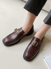 Femmes mocassins noirs en cuir Synthétique bout carré en métal détails sans lacet sur les chaussures
