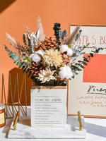Fleurs de mariage de qualité fleurs séchées attachées à la main