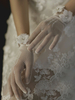 Gants de mariage Accessoires courts Tulle Fleurs Gants de mariée