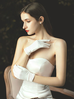 Gants de mariage Longueur du poignet Gants de mariée en dentelle