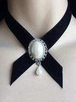 Gothic Lolita Necklace Velour Metal Detail Jeweled Black Lolita Jewelry Déguisements Halloween