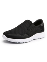 Hommes noirs baskets en maille bout rond avec des chaussures de sport