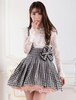 Jupe Lolita noire blanche douse excellente en polyester impression avec dentelle Déguisements Halloween