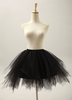 Jupon de mariage noir de 3 couches en polyester