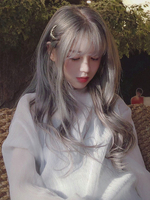 Longue perruque de cheveux Lolita gris clair de fibre résistante à la chaleur de fibre de Lolita Déguisements Halloween