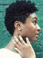 Magnétique perruque de cheveux humains noire frisée ébouriffée mode