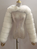 Manteau court blanc écologique à manches longues en fausse fourrure pour femmes 2025