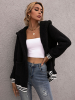 Manteau en Fausse Fourrure Court Imprimé à Capuche avec Manches Longues Bicolores Manteau Femme