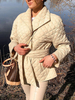Manteau Matelassé Chaud comme Doudoune Femme Court Hiver à Col Revers Ceinturé avec Poches Unicolore Manteau Hiver Femme