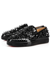 Mocassin pour homme 2021 Mocassins populaires en cuir noir unicolore clouté à semelle caoutchouc