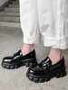 Mocassins noirs femmes en cuir Synthétique bout rond détails métalliques sans lacet chaussures