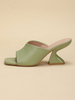 Mules à talons pour femmes talon en forme spéciale bout carré sans lacet Mules en cuir PU vert