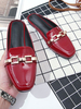 Mules Plates avec Bout Carré Femmes à Cuir Synthétique Vernis Décors avec Boucles Métales Unicolore Pantoufles Plates Mules Plates