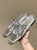 Mules plates chaussures femmes Mules argentées à détail de boucle