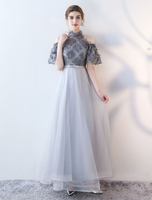 Robe belle de bal A-ligne en tulle gris col roulé avec dentelle longueur plancher