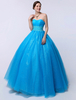 Robe boule plissée en tulle bleu avec perles d