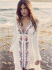 Robe Champêtre 2021 Robe Bohémienne En Coton Mélangé Blanche Imprimé Fleurie Manches Longues Avec Lacets Bohémienne Été De Plage