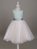 robe cortège enfant pas cher princesse col rond avec ceinture sans manches et doublure et jupon longueur genou en tulle dos décolleté