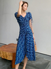 Robe dété à col en V bleu à manches courtes à motif imprimé en polyester Robe longue de plage en polyester