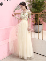 Robe de bal A-ligne en tulle champagne hors de l