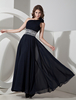 Robe de bal bleue marine foncée à une épaule avec strass Robes pour les invités de mariage