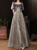 Robe de bal en dentelle col carré ligne a manches courtes robes de concours