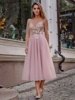 Robe de bal Illusion décolleté A-ligne manches longues Applique Tulle Dentelle Cameo Brown Robes de soirée