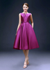 Robe de cocktail 2022 sans dossier Bateau Satin Mère de la robe de mariée Décolleté à encolure A Ligne Robe de soirée à genou plissé au genou