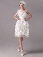Robe de cocktail A-ligne blanche en satin et organza à une épaule