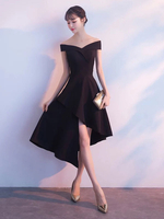 Robe de cocktail bleu marine hors de l
