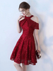 Robe de cocktail en dentelle 2021 halter manches courtes longueur au genou robes de soirée sociale de retour