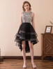 Robe de cocktail en tulle noir col rond paillete asymétrique