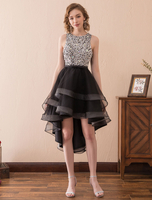 Robe de cocktail en tulle noir col rond paillete asymétrique