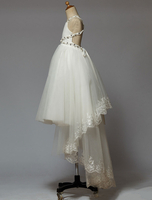 Robe de cortège enfant robe cérémonie fille asymétrique blanche à bretelle décoré des perles