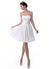 Robe de diplôme A-ligne en satin ivoire avec strass bustier
