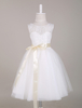 Robe de fille de fleur blanche Robe de princesse en dentelle col en forme de coeur avec ceinture Robe d\